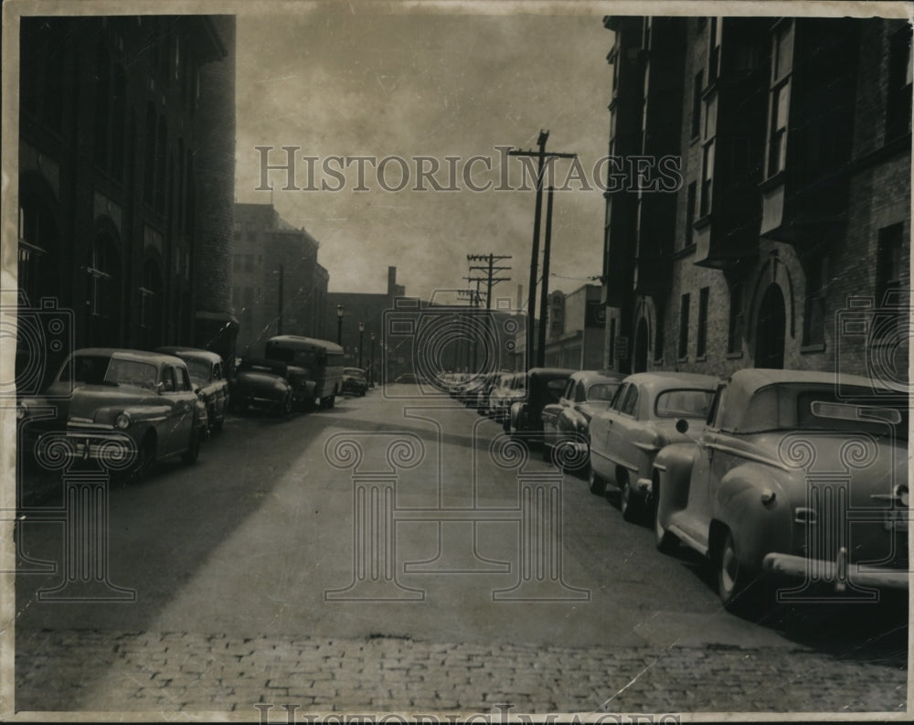 1950 Press Photo Along E. 19th street looking North toward Central Station- Historic Images