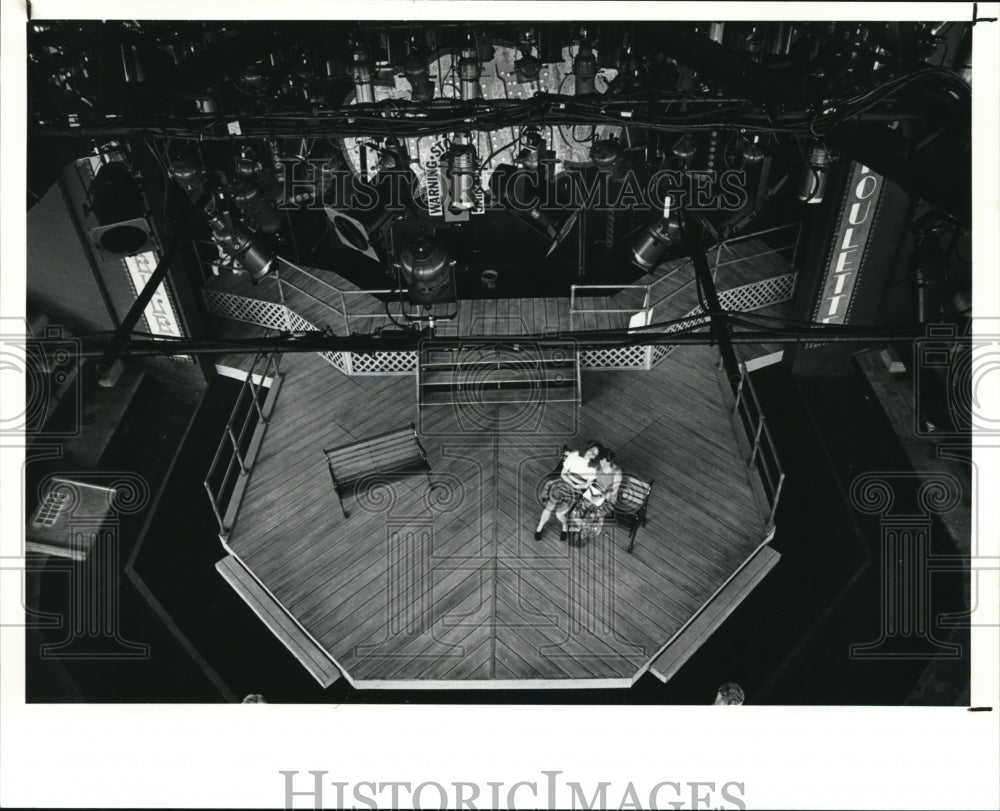 1990 Press Photo Views of John King&#39;s set design during rehearsal at Porthouse- Historic Images