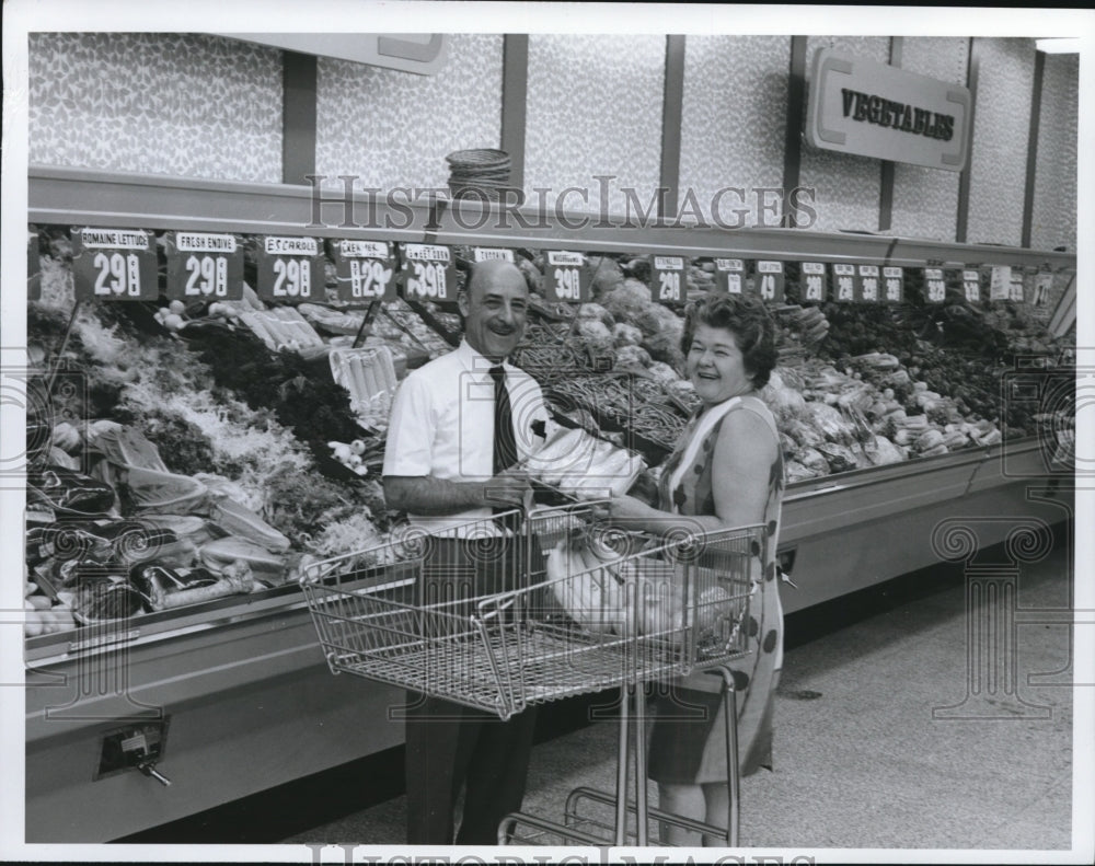 1969 Press Photo Reider&#39;s Stop and Shop, Broadway- Historic Images