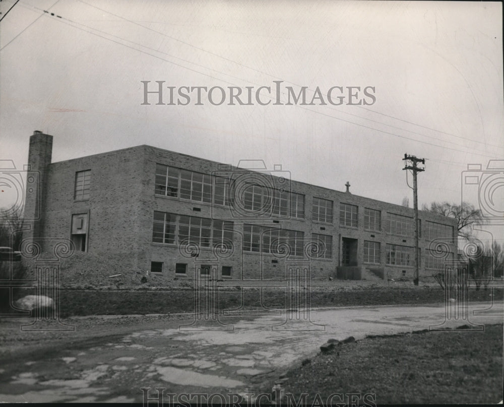 1950 Press Photo St. Gregory Grade School- Historic Images