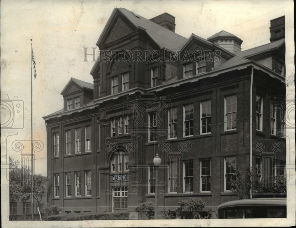 1934 Press Photo Exterior view of the Waring School in Cleveland- Historic Images