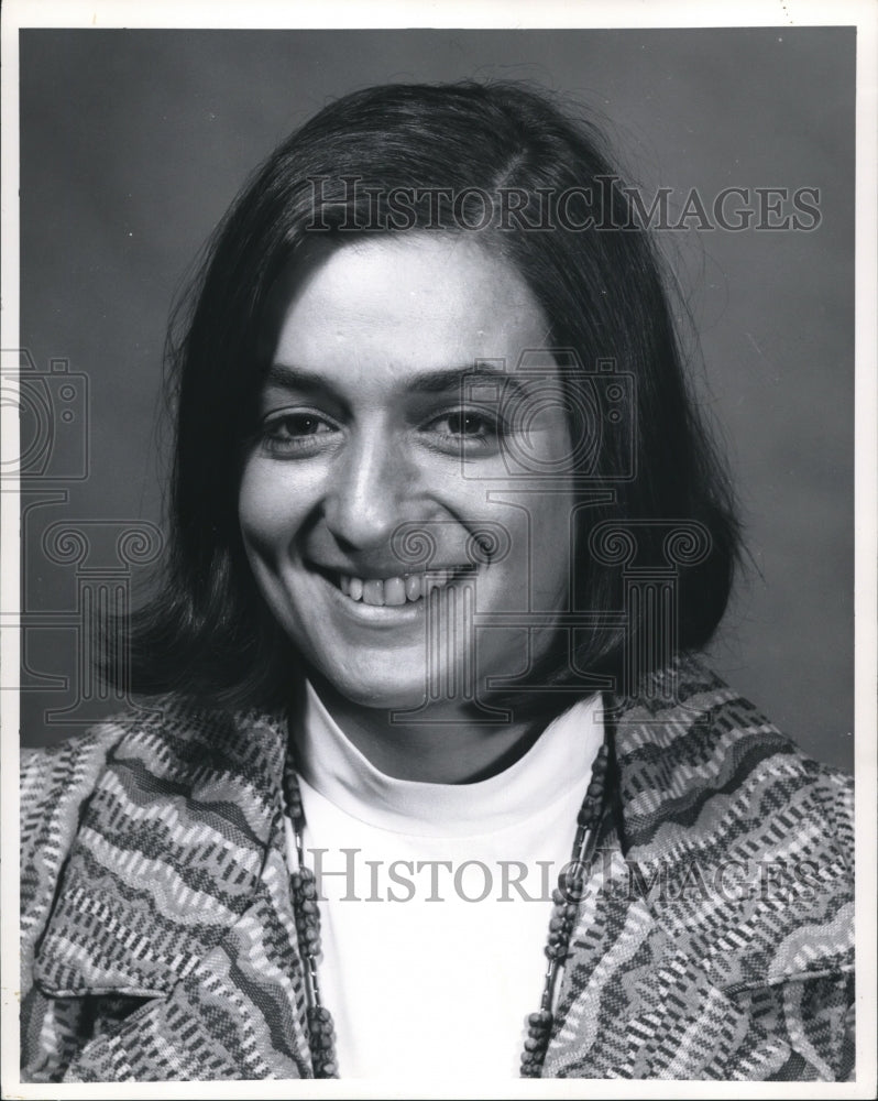 1972 Press Photo Caryl Loeb, Congressional Representative candidate- Historic Images