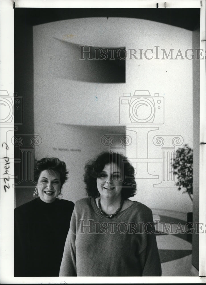 1990 Press Photo Kathleen Colin and Josie Abady- Historic Images