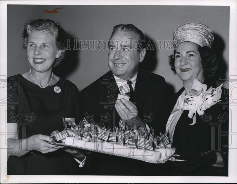 1967 Press Photo Ruth Pakorny, James Rhodes and his wife- Historic Images