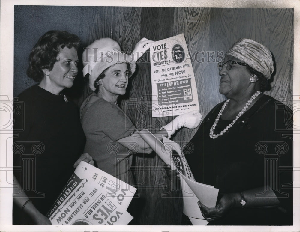 1963 Press Photo Mmes Ralph Locher, Helen Karpinski and Julia Frazier- Historic Images