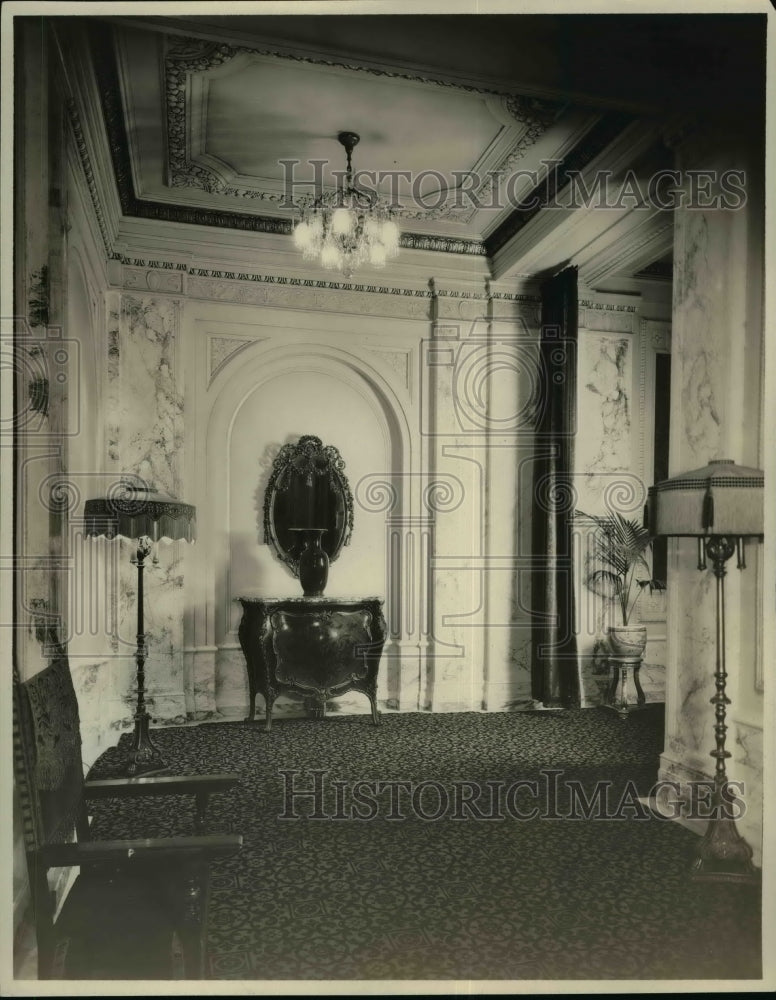 Press Photo Promenade of the Palace Theater - cvb00600- Historic Images