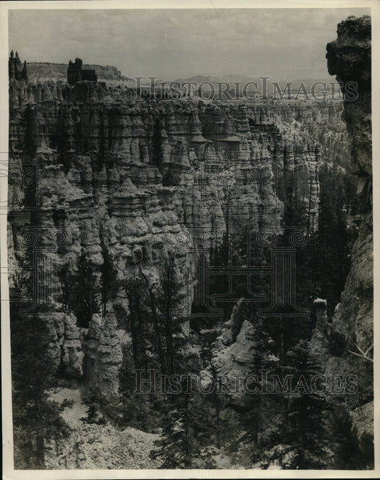 1928 Press Photo "the Peek-a-boos", Bryce Canyon, Utah. - cvb05147- Historic Images