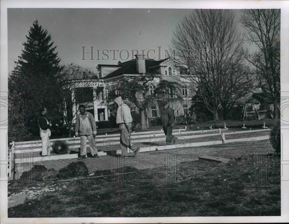 1964 Press Photo Working on Recreation area-Boys Industrial Home-Lancaster Ohio- Historic Images