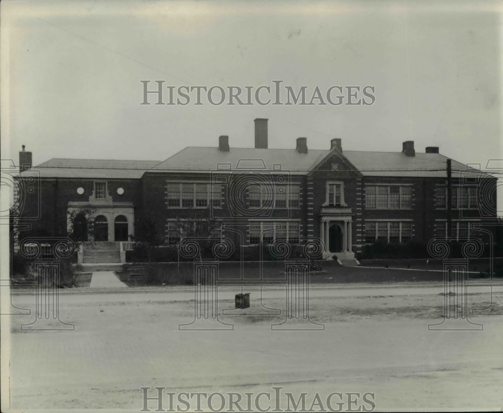 1930 Press Photo Independence High School and Auditorium - cvb07466- Historic Images