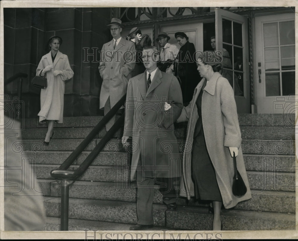 1954 Press Photo Dr. Steve Sheppard and wife on left Dr. Richard &amp; wife on rigth- Historic Images