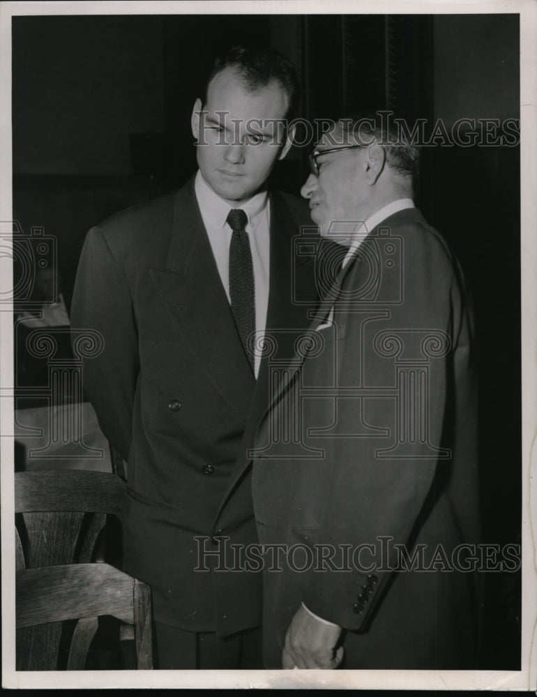 1954 Press Photo Attorney Fred Garmone and Dr. Sam Sheppard at trial - cvb09599- Historic Images