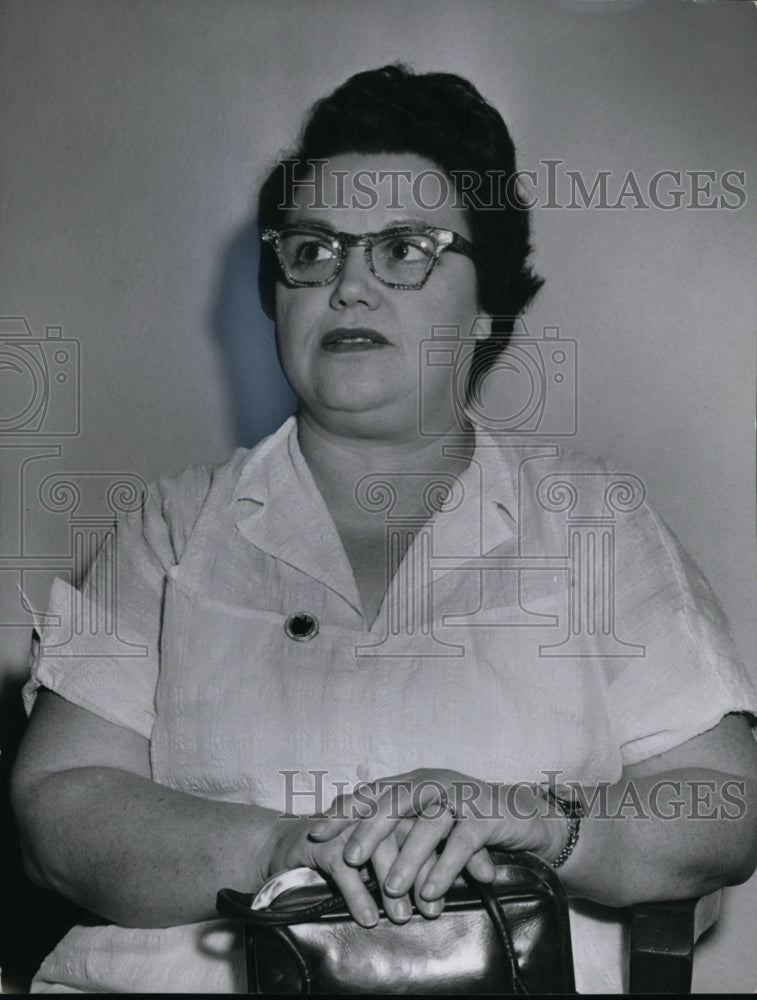 1954 Press Photo Broken teeth of Dr. Sand- Historic Images