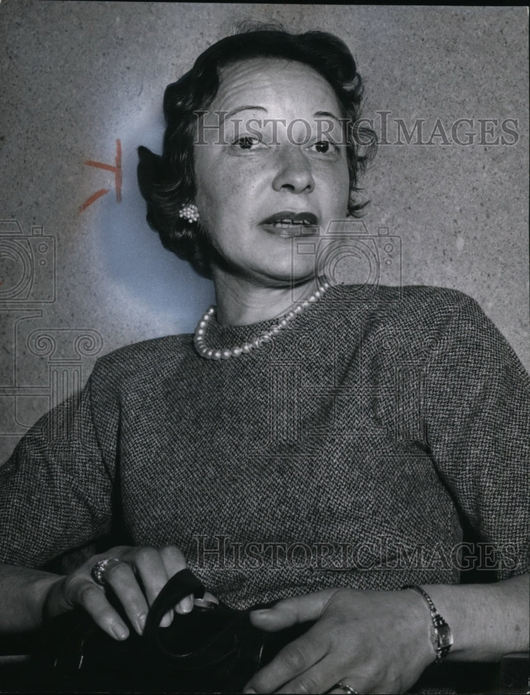 1954 Press Photo Mrs Guilford R Brown, defense witness in Sheppard trial