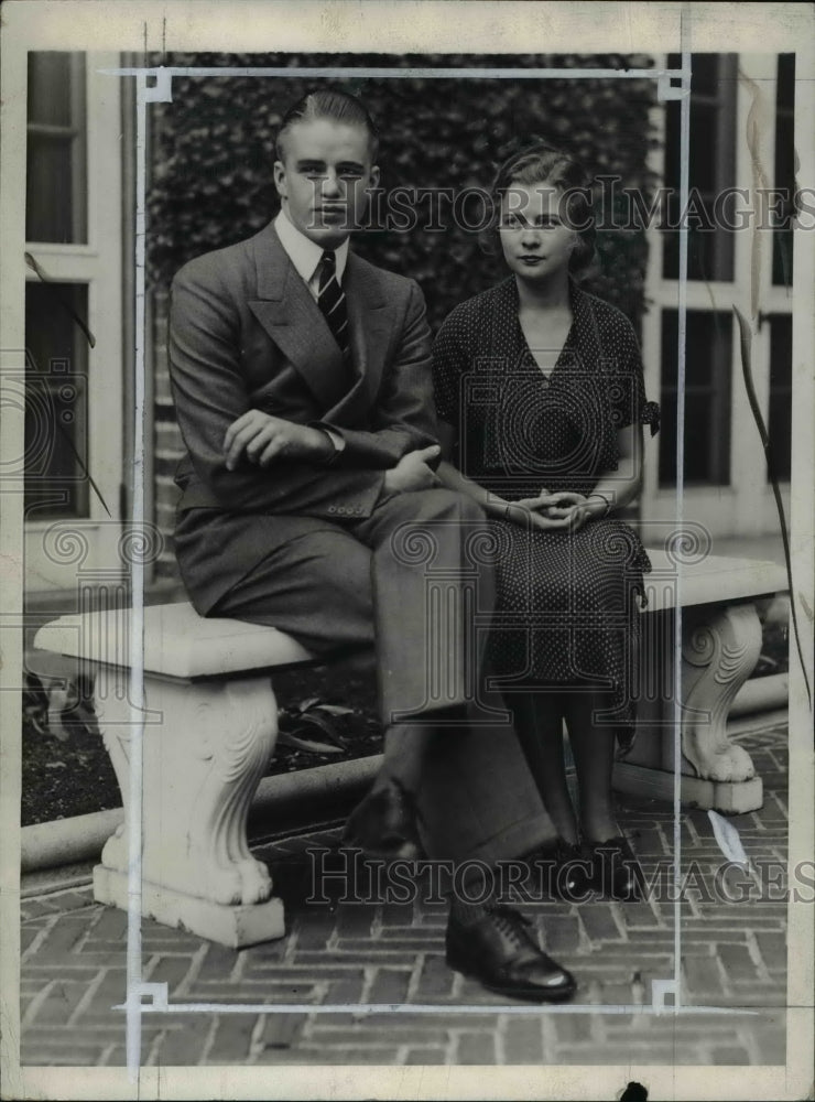 Load image into Gallery viewer, 1931 Press Photo First Photo of Governor's Son and His Fiancee - cvb19446
