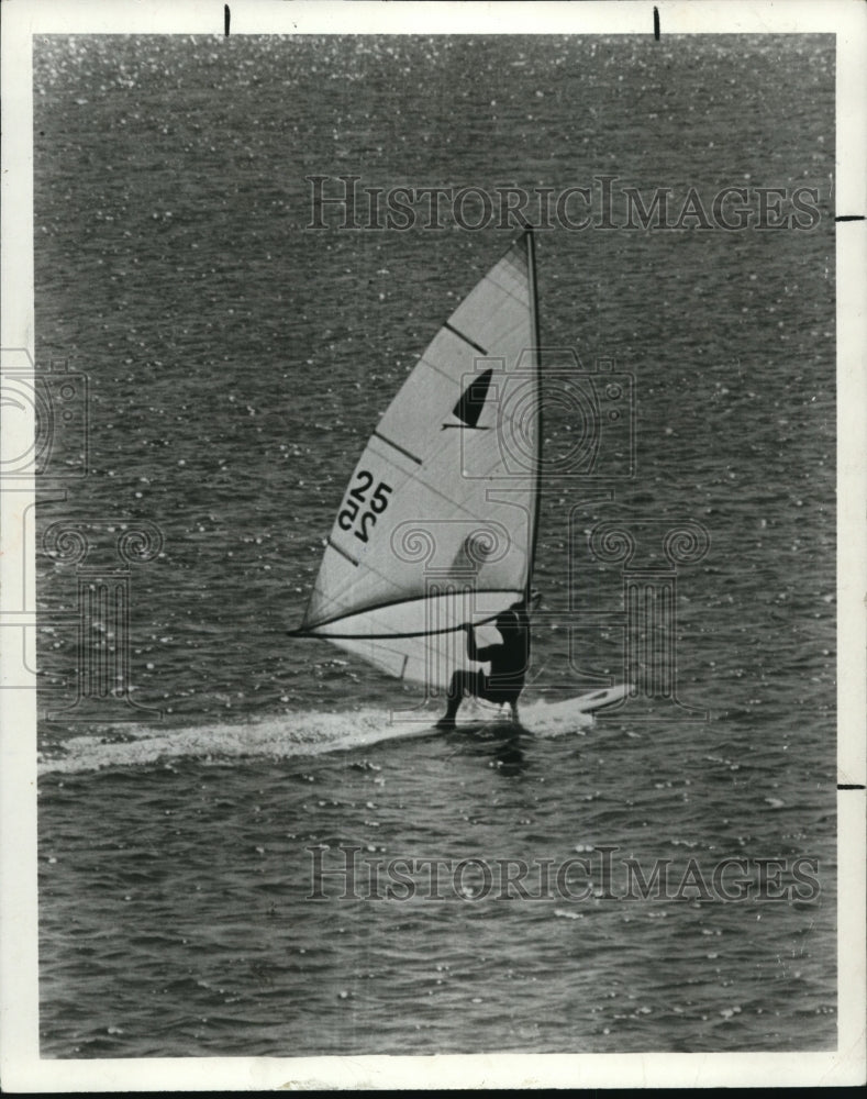 1972 Press Photo Windsurfing in Cleveland - cvb20976- Historic Images