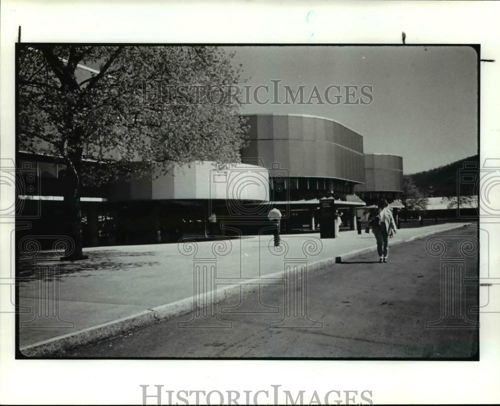 1987 Press Photo Corning, New York - cvb23462