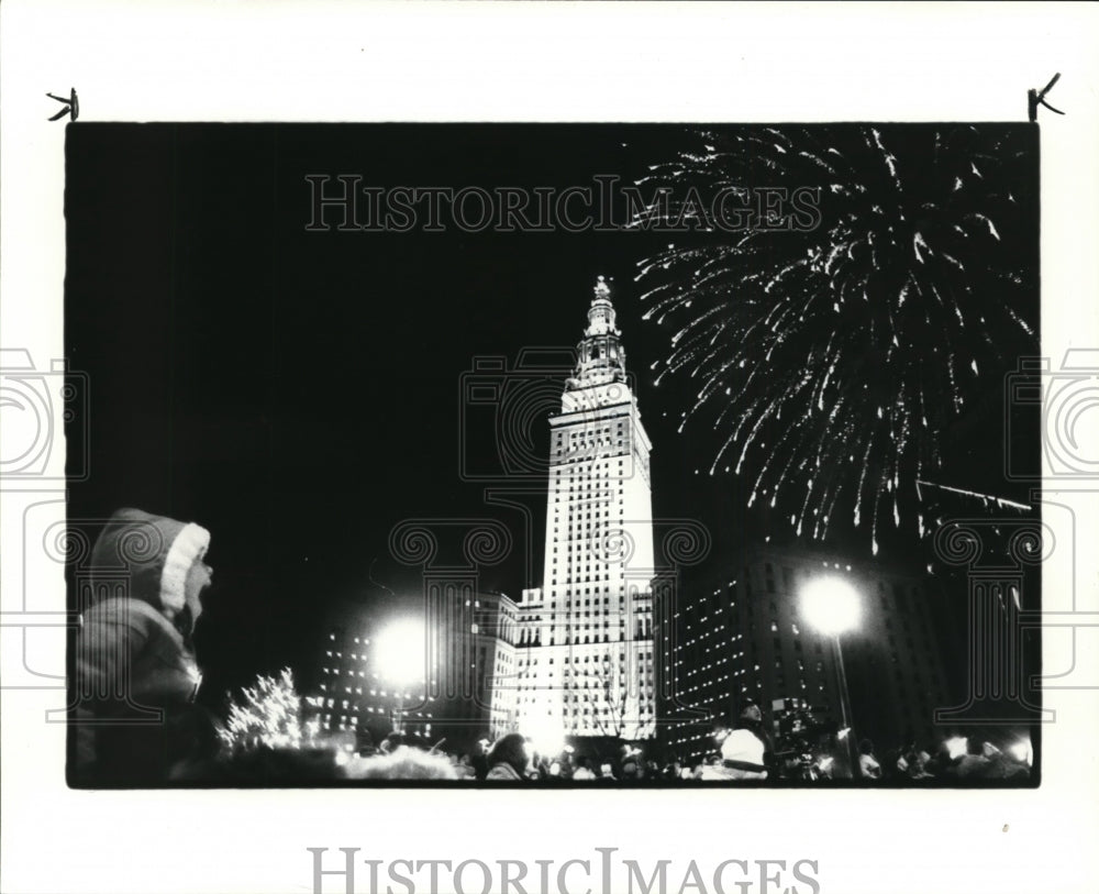 1984 Press Photo Public Square Christmas lights in New York City. - cvb25970