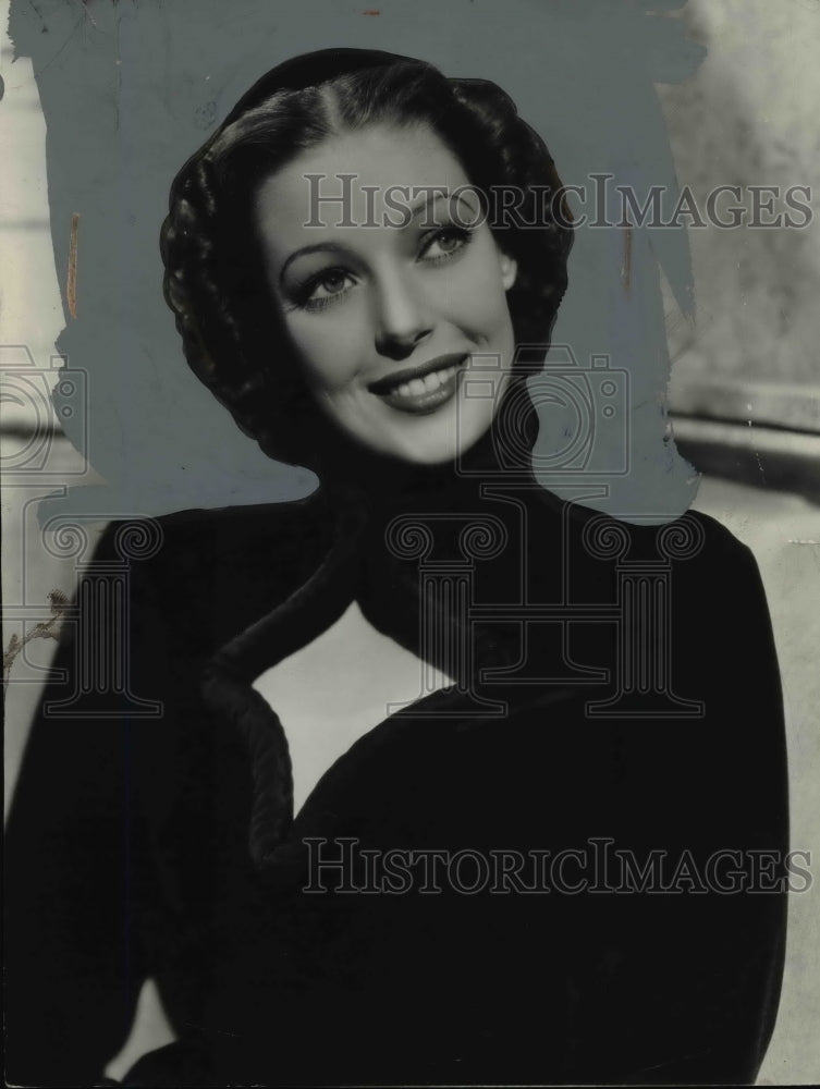 1940 Press Photo Actress Loretta Young - cvb27412- Historic Images