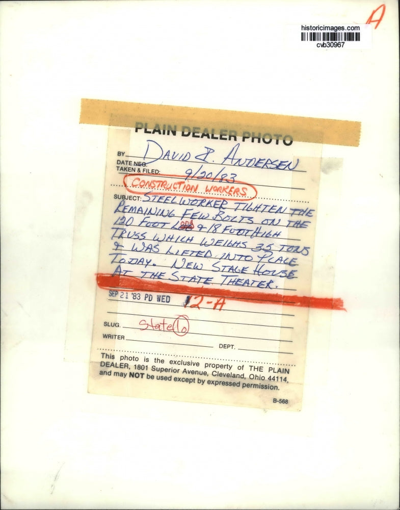 1983 Press Photo Construction Workers - cvb30967