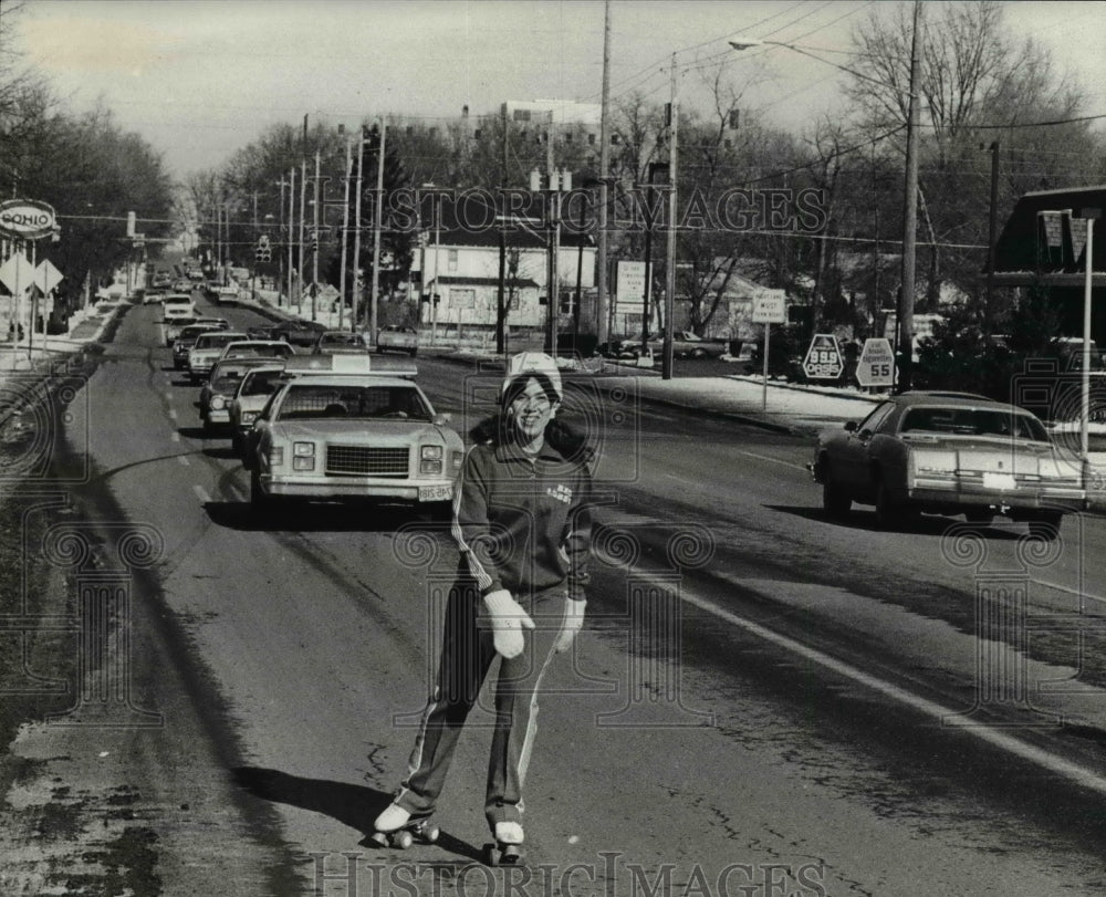 1980 Press Photo Roller Skating - cvb31352- Historic Images