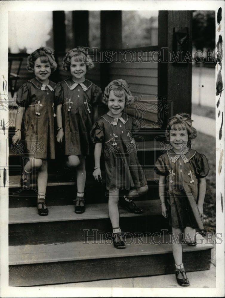 1936 Press Photo Mr &amp; Mrs Carl A Morlok quadruplets ready for school - cvb31964- Historic Images