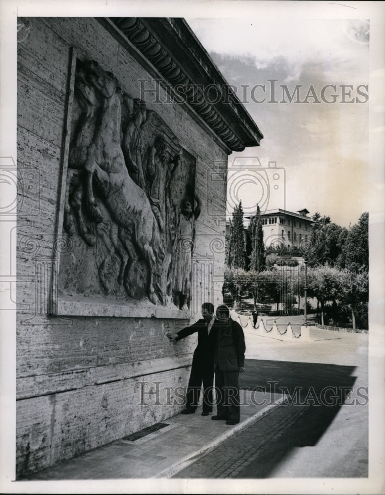 1945 Press Photo The Vatican experience a minor air raid during the war- Historic Images