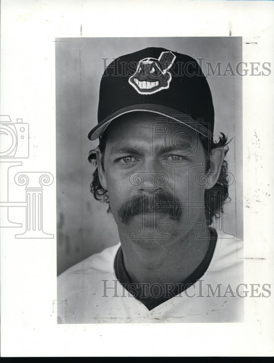 1987 Press Photo Doug Jones - cvb33432- Historic Images