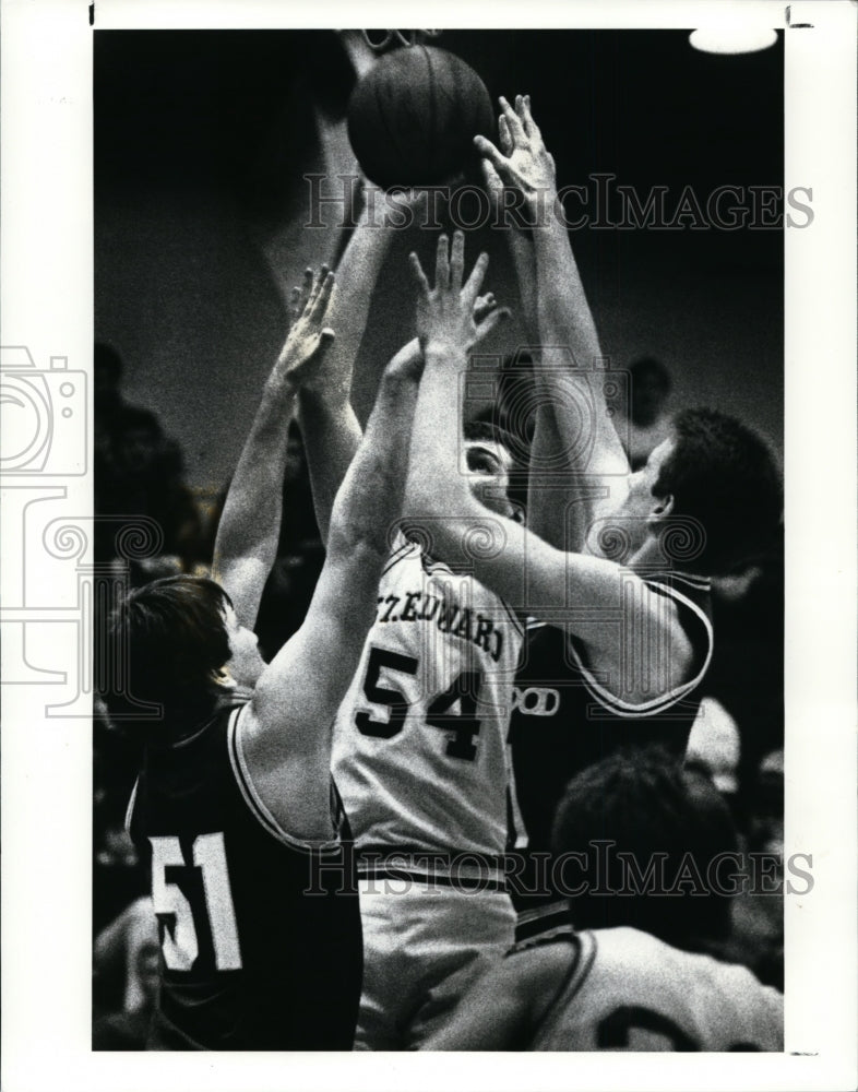 Press Photo Basketball players-Mike Zana, J.Koz, Howard-Lakewood vs.St. Edwards- Historic Images