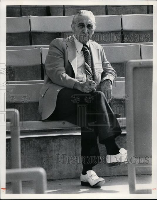 1977 Press Photo Phil Seghi at Spring Training - cvb34293- Historic Images