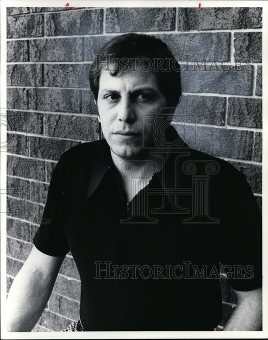 1976 Press Photo Football coach Tony Vechiarelli of Milton Jackson High School- Historic Images