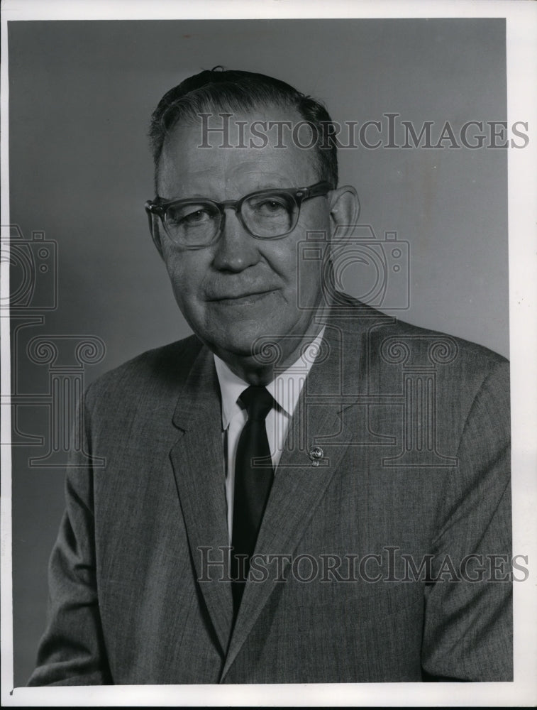 1964 Press Photo Harry F. Newman, retireing Calbinwood High Basketball Coach- Historic Images