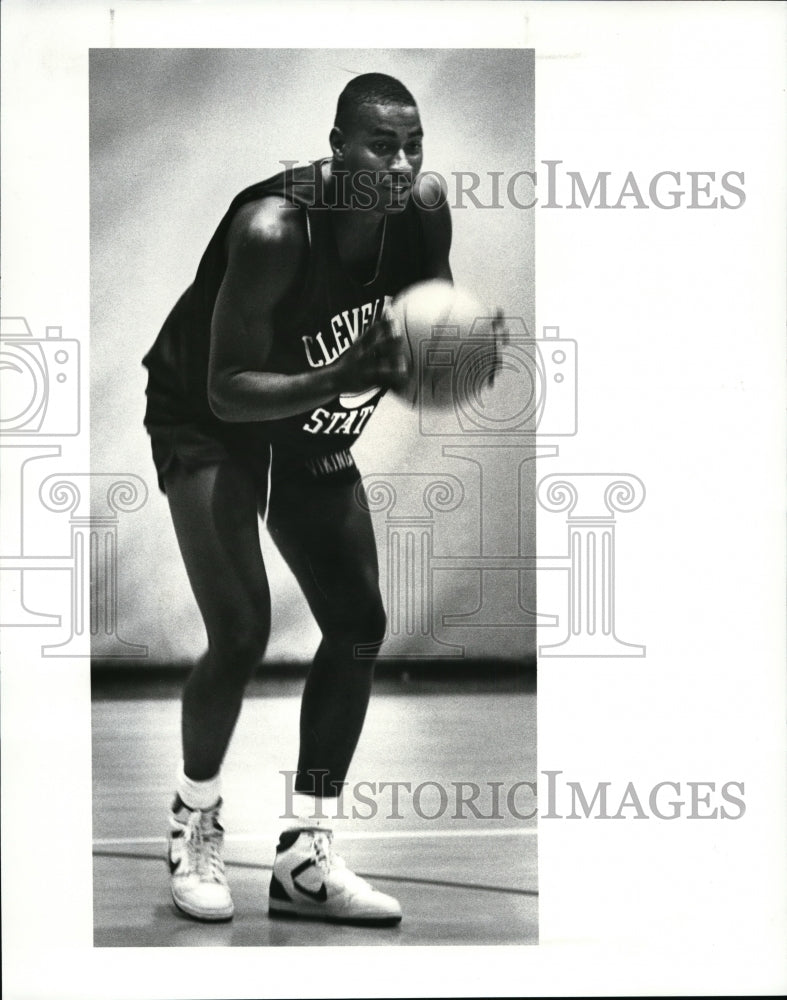 1987 Press Photo Eric Mudd Cleveland State University Player Number 33- Historic Images