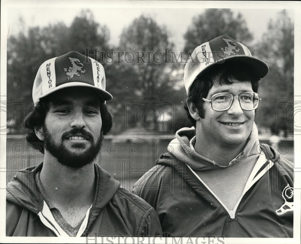 1981 Press Photo Jim Green and Dan Litzinger, Mentor High, Track & Cross Country- Historic Images