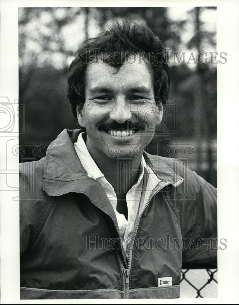 1986 Press Photo Jim Green, Track Coach, Mentor High School - cvb35968- Historic Images