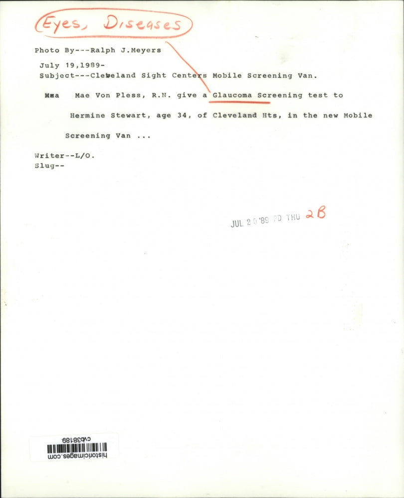 1989 Press Photo Eye Disease - Glaucoma Screening - cvb38189