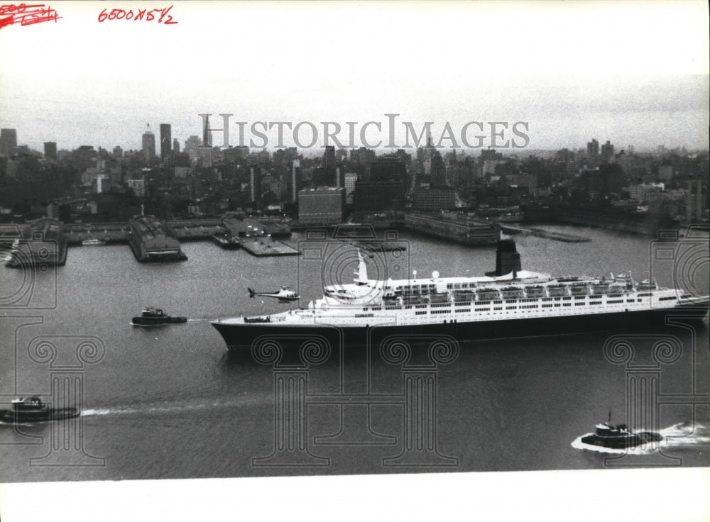 1991 Press Photo Queen Elizabeth 2 Ship- Historic Images