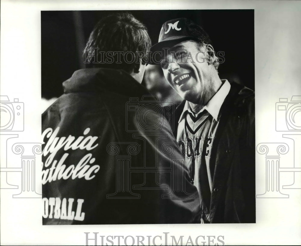 Press Photo Cardinal Mooney coach Don Bucci w/ Bill Groomes - cvb38964