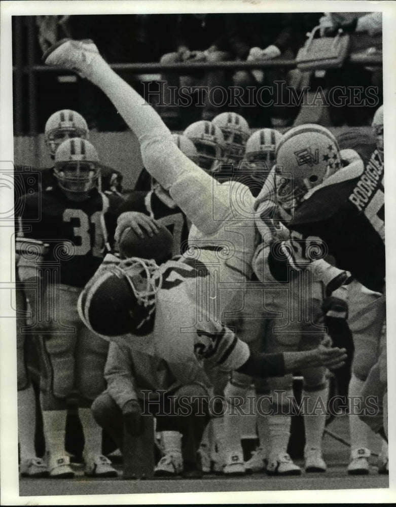 Press Photo Football - cvb39505- Historic Images