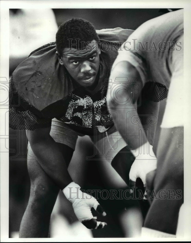 1986 Press Photo Keith Baldwin of Cleveland Browns at a Workout - cvb39666- Historic Images