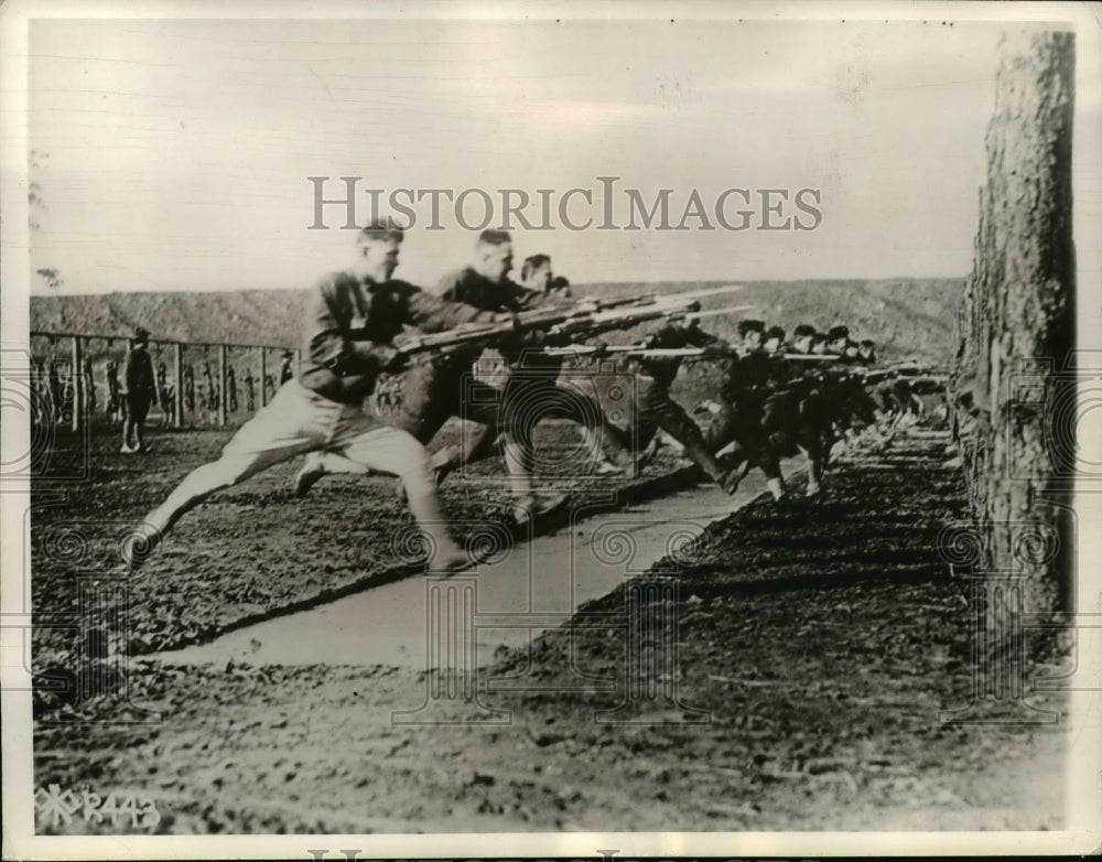 1937 Press Photo The twentieth anniversary of the entrance of the United States - Historic Images