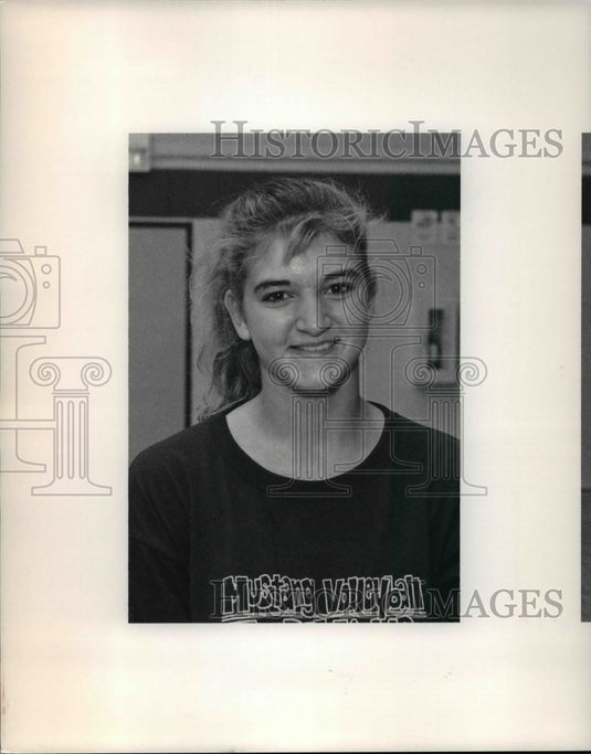 1990 Press Photo Cindy Neubauer, Strongsville Volleyball - cvb41796- Historic Images