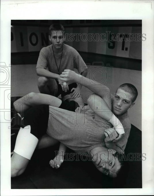 Press Photo Bottom Blake Clement, using cross bodyride & power half - cvb42721- Historic Images