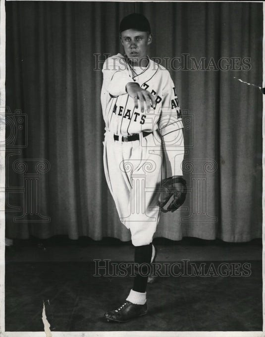 1932 Press Photo Tom Coffinan - Pitcher Melzer Meats - cvb43290- Historic Images