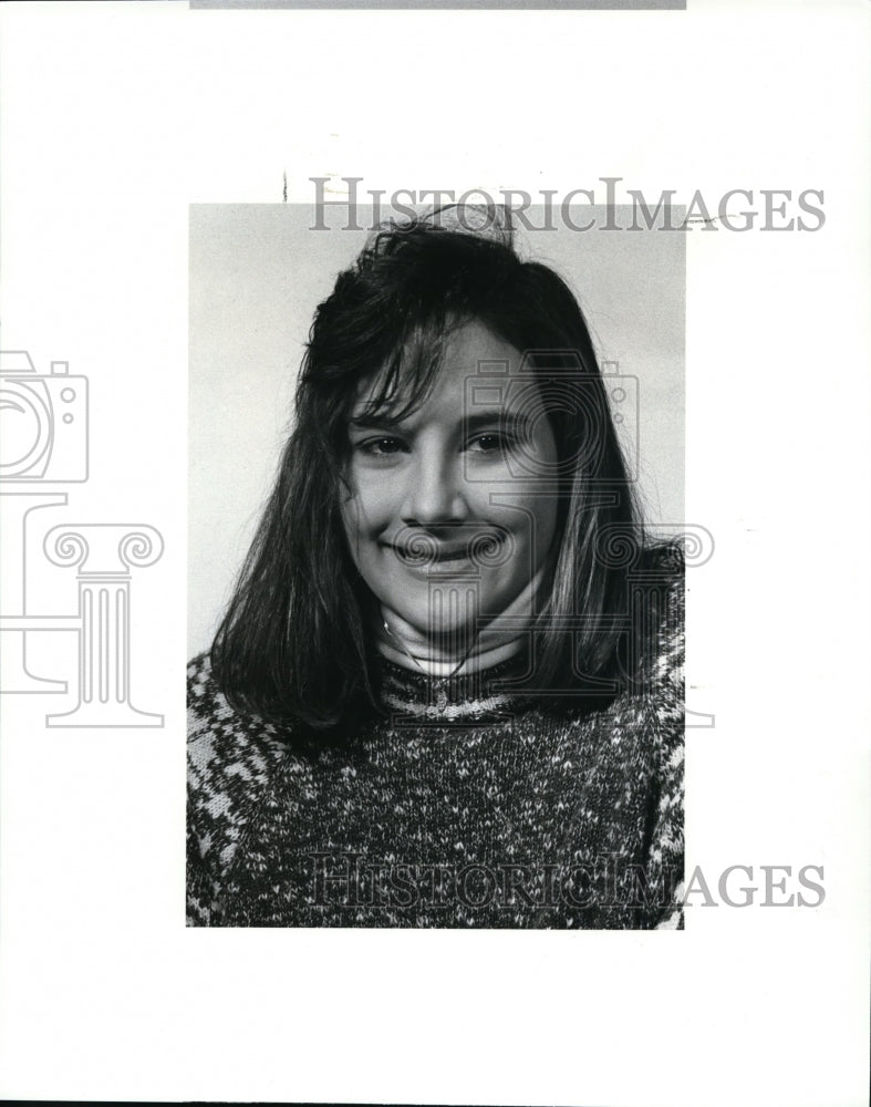 1988 Press Photo Carol Taylor of Lakewood swimming team - cvb43409- Historic Images