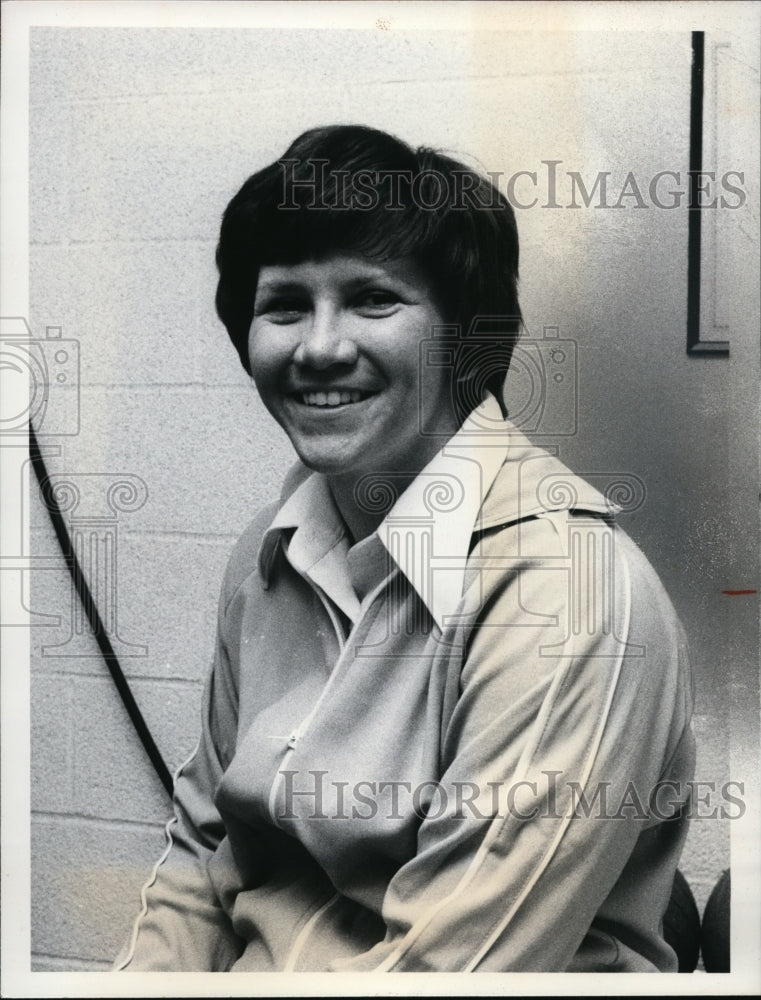 1977 Press Photo High School basketball coach Alice Kohl - cvb43713- Historic Images