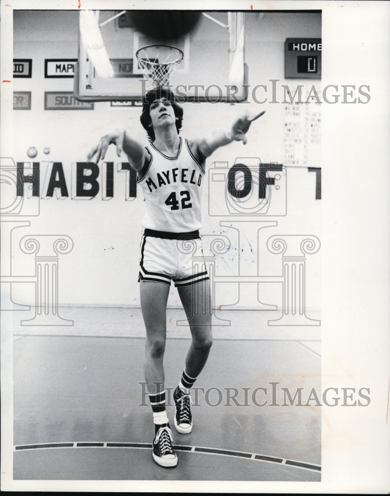 1977 Press Photo Greg Wallis, Mayfield Basketball - cvb43902- Historic Images