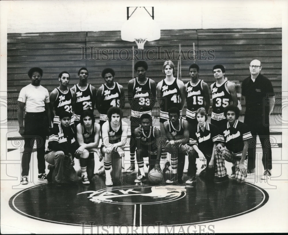 1976 Press Photo The Lorain King Admirals Basketball team - cvb44271- Historic Images