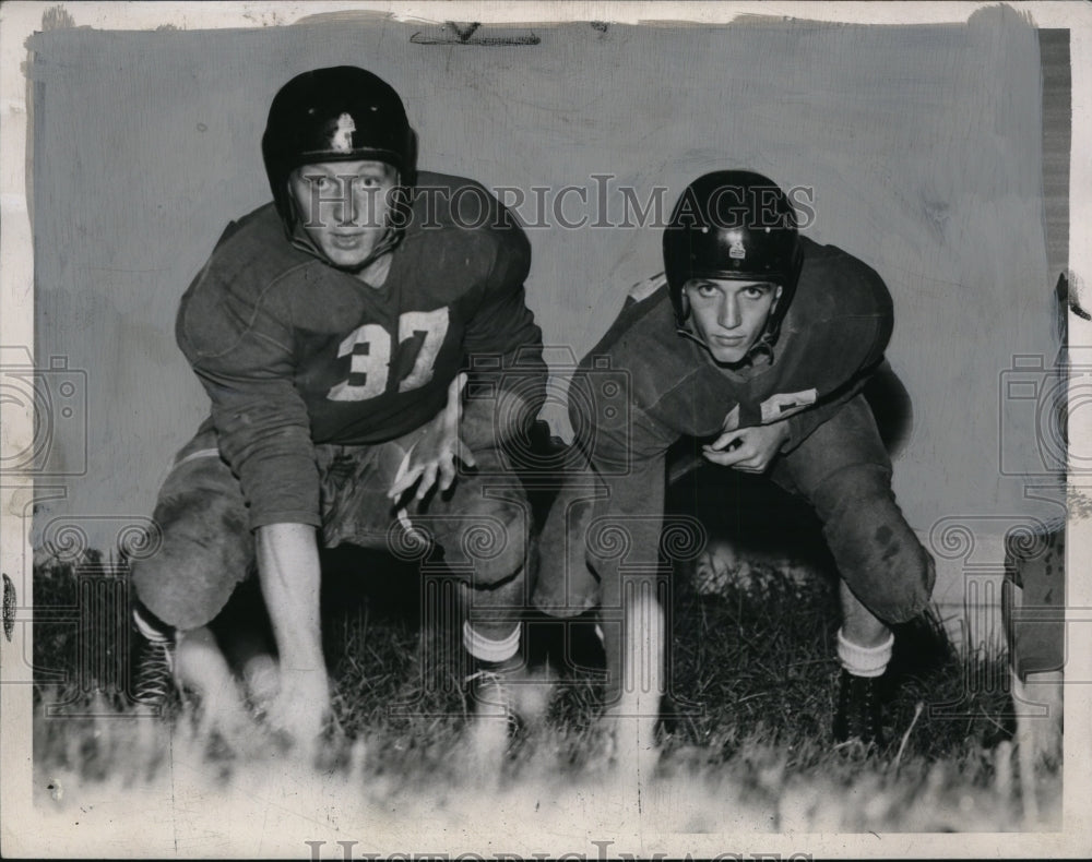 1947 Press Photo Bedford Football players-Roger Scott and Dick Watteram- Historic Images
