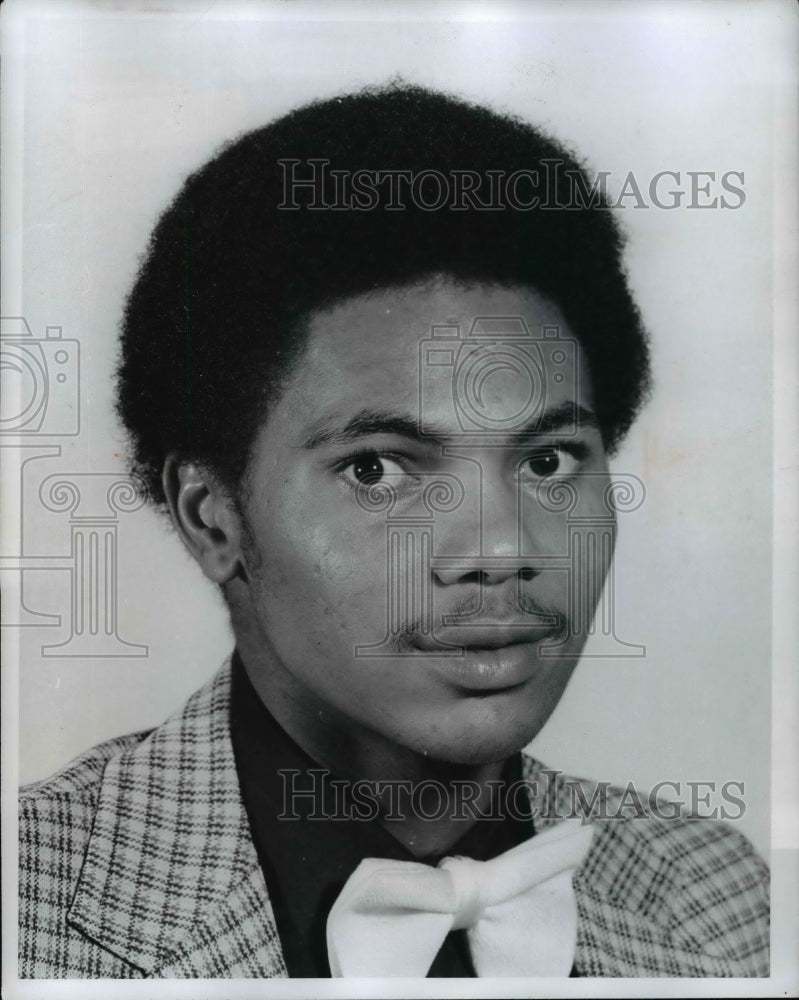1975 Press Photo Dream Team&#39;s Foster Hayes of Shaw High Basketball team- Historic Images