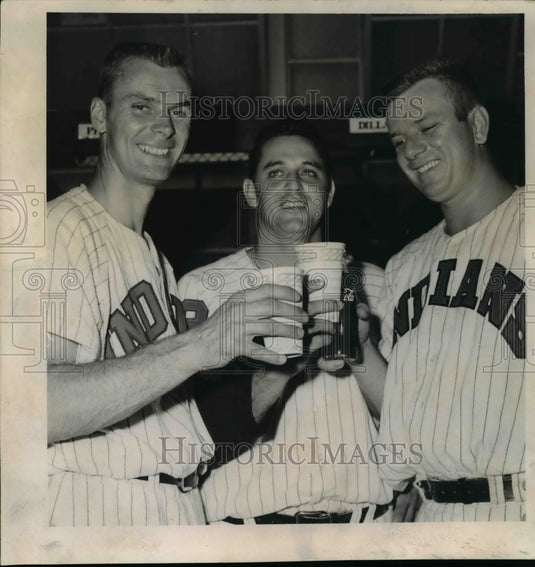 Press Photo Cleveland Indians - cvb45008- Historic Images